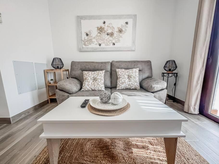 Modern 2 Bed Apartment With Pool In Frigiliana Exterior foto