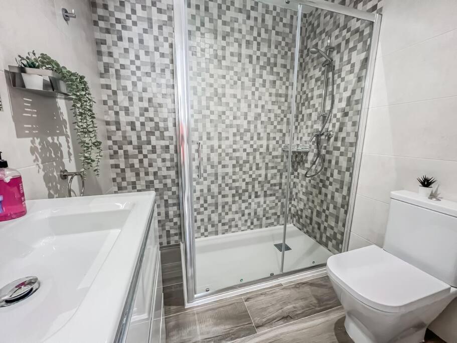Modern 2 Bed Apartment With Pool In Frigiliana Exterior foto