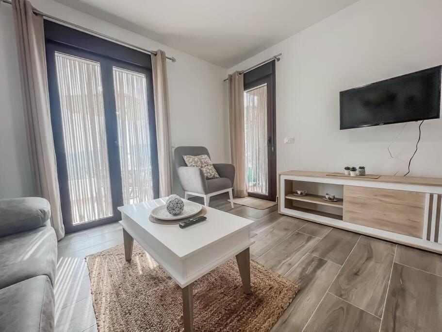 Modern 2 Bed Apartment With Pool In Frigiliana Exterior foto